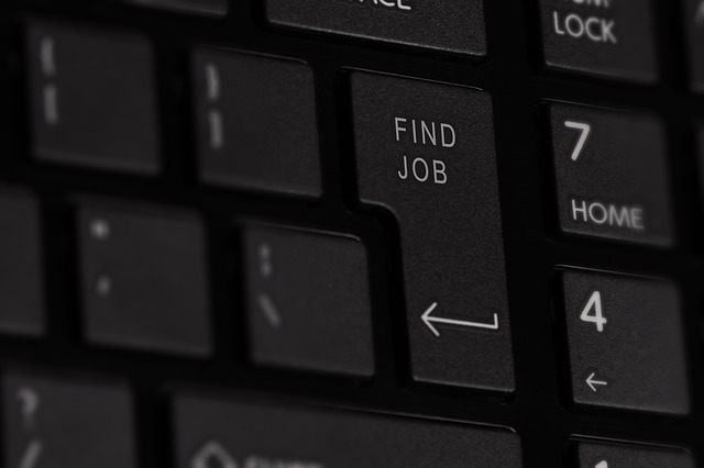 More than one in three people are considering finding a new job this year, market research finds